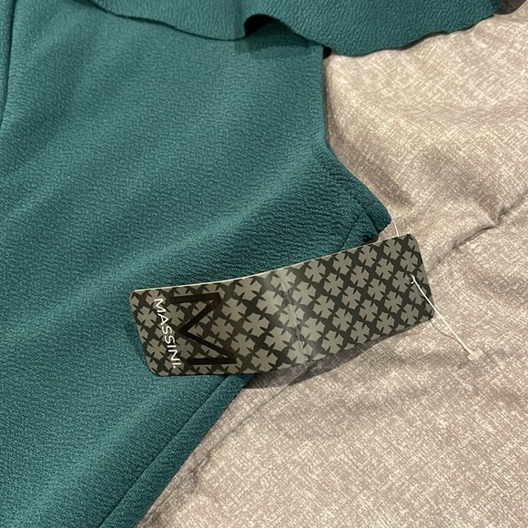 Massini green dress, size 1x, comfortable and stretchy. - Picture 6 of 9